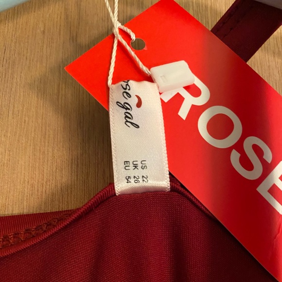 Maroon Shirt w/one side cold shldr cut out cute, nice to add to your collection. - Picture 7 of 7